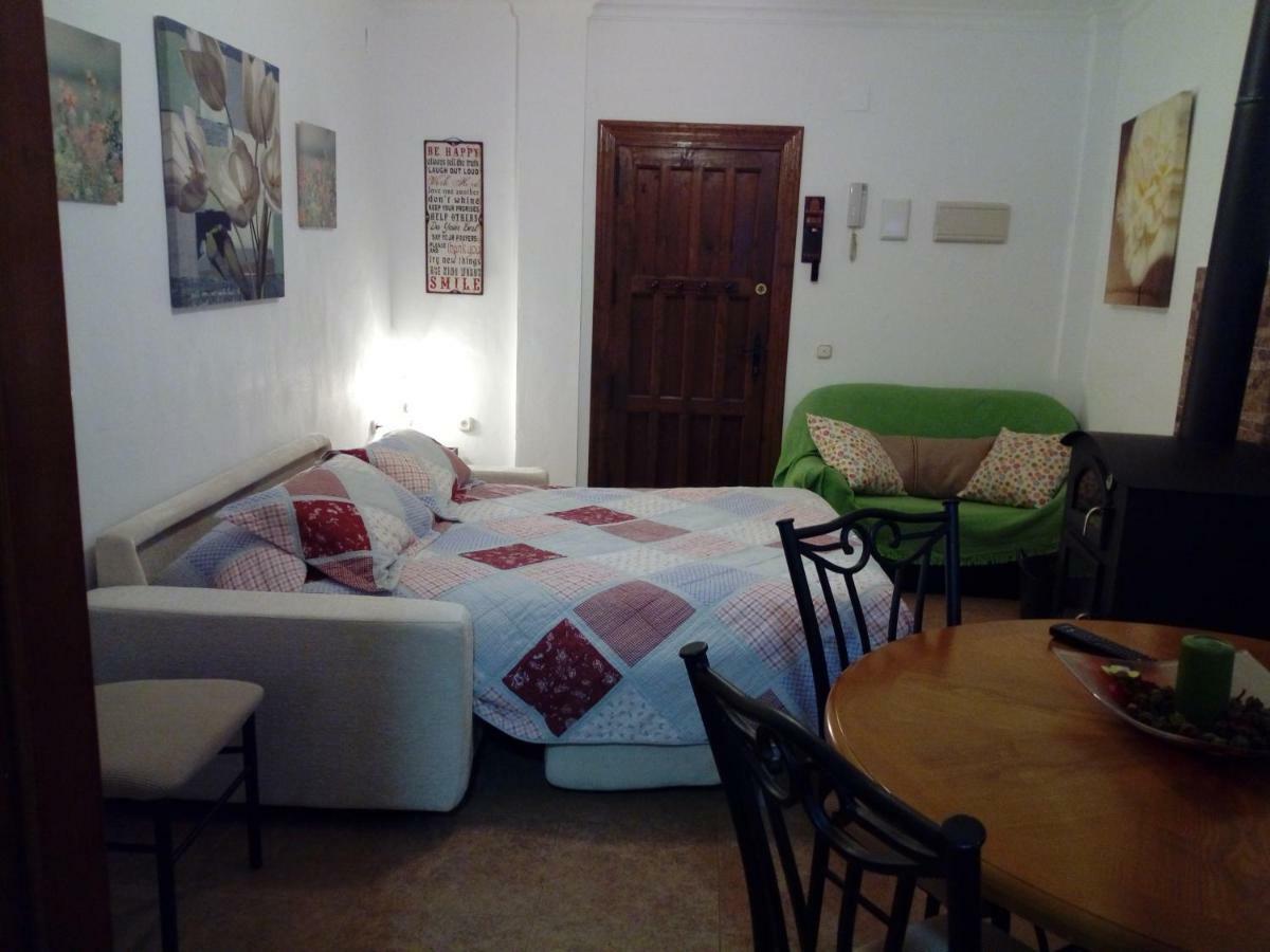 Apartamentos Virgen De Villaverde Ardales Eksteriør bilde